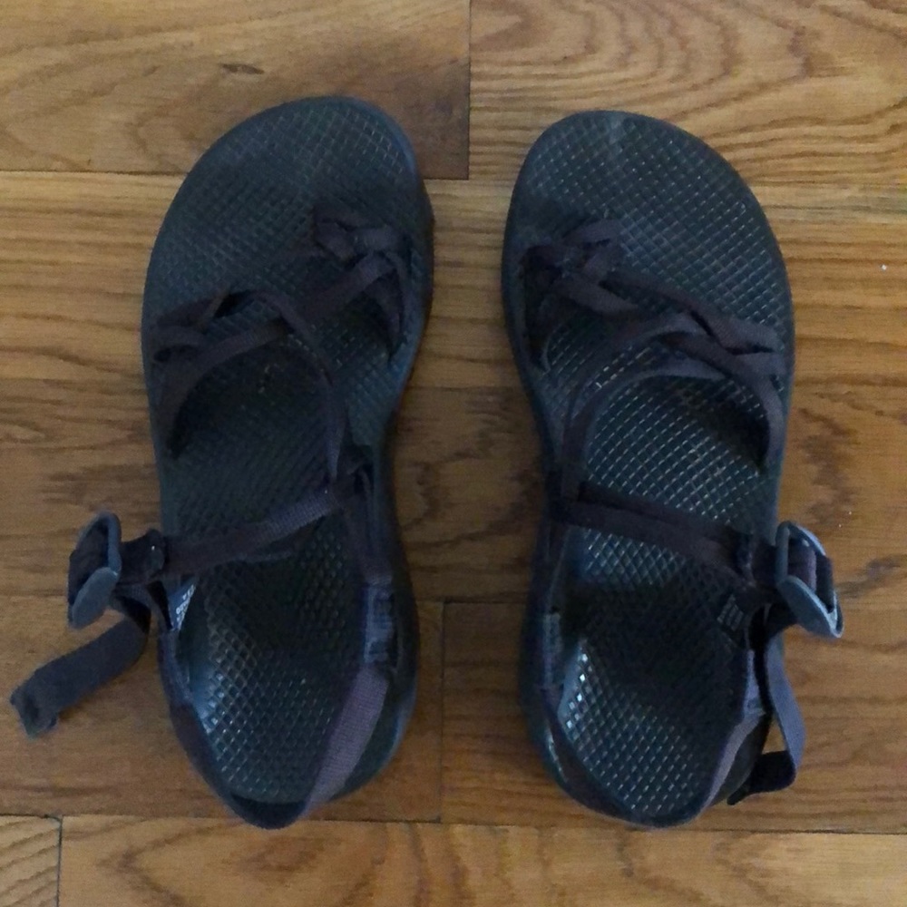 Black double lace chacos